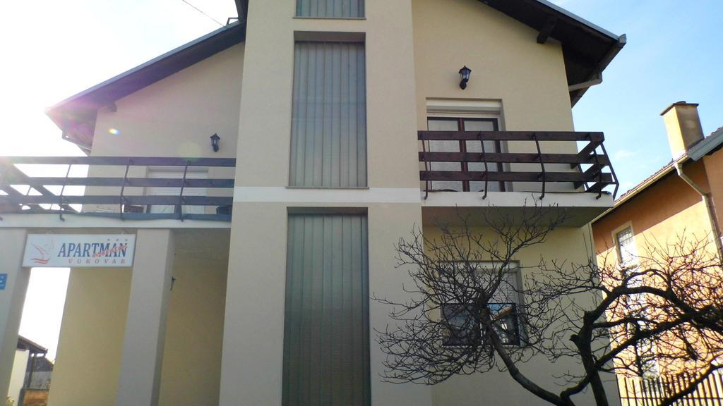 Apartmani Maraton Вуковар Экстерьер фото