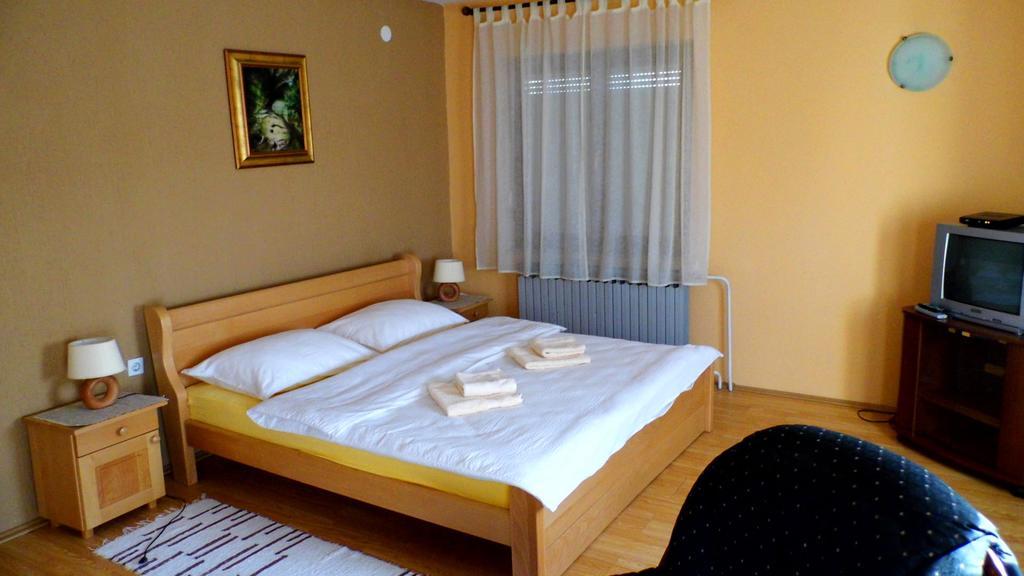 Apartmani Maraton Вуковар Экстерьер фото