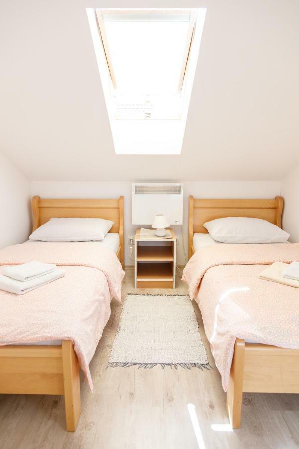 Apartmani Maraton Вуковар Экстерьер фото