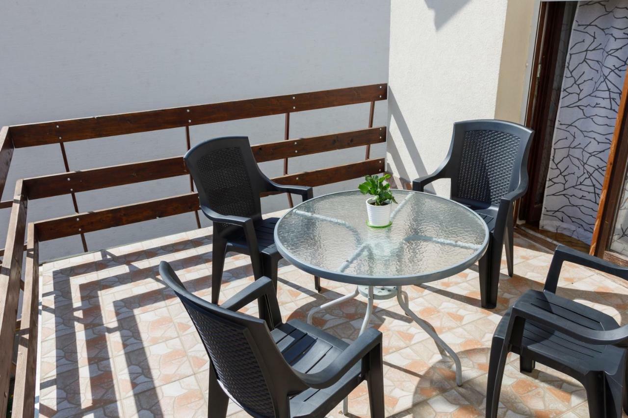 Apartmani Maraton Вуковар Экстерьер фото